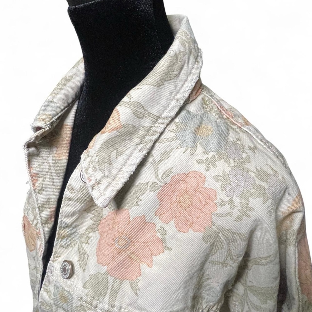 Free People We The Free Opal Swing Denim Jean Jacket Floral Distressed Size M - Picture 3 of 5
